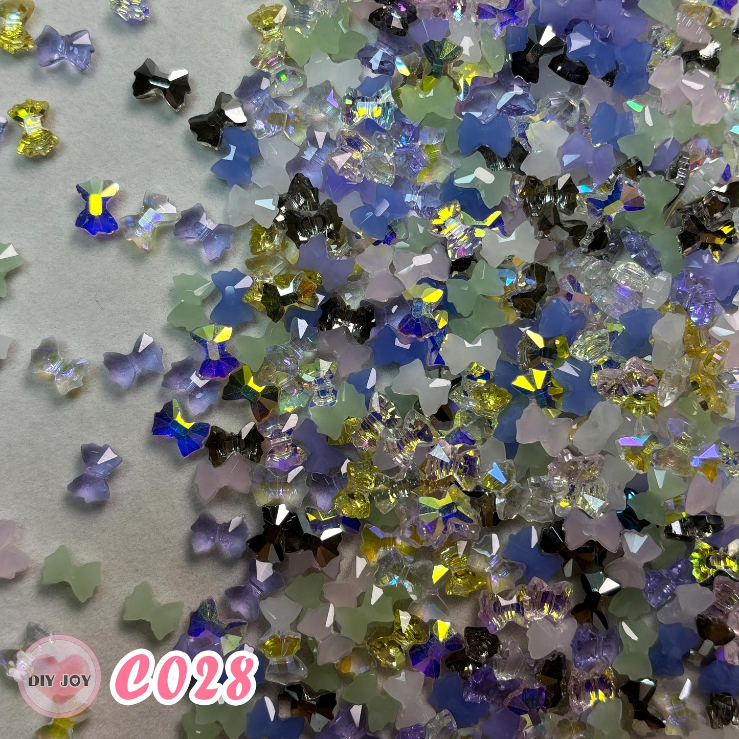 【Crystal】-6mm*8mm 35PCS Bow Tie  Mixed